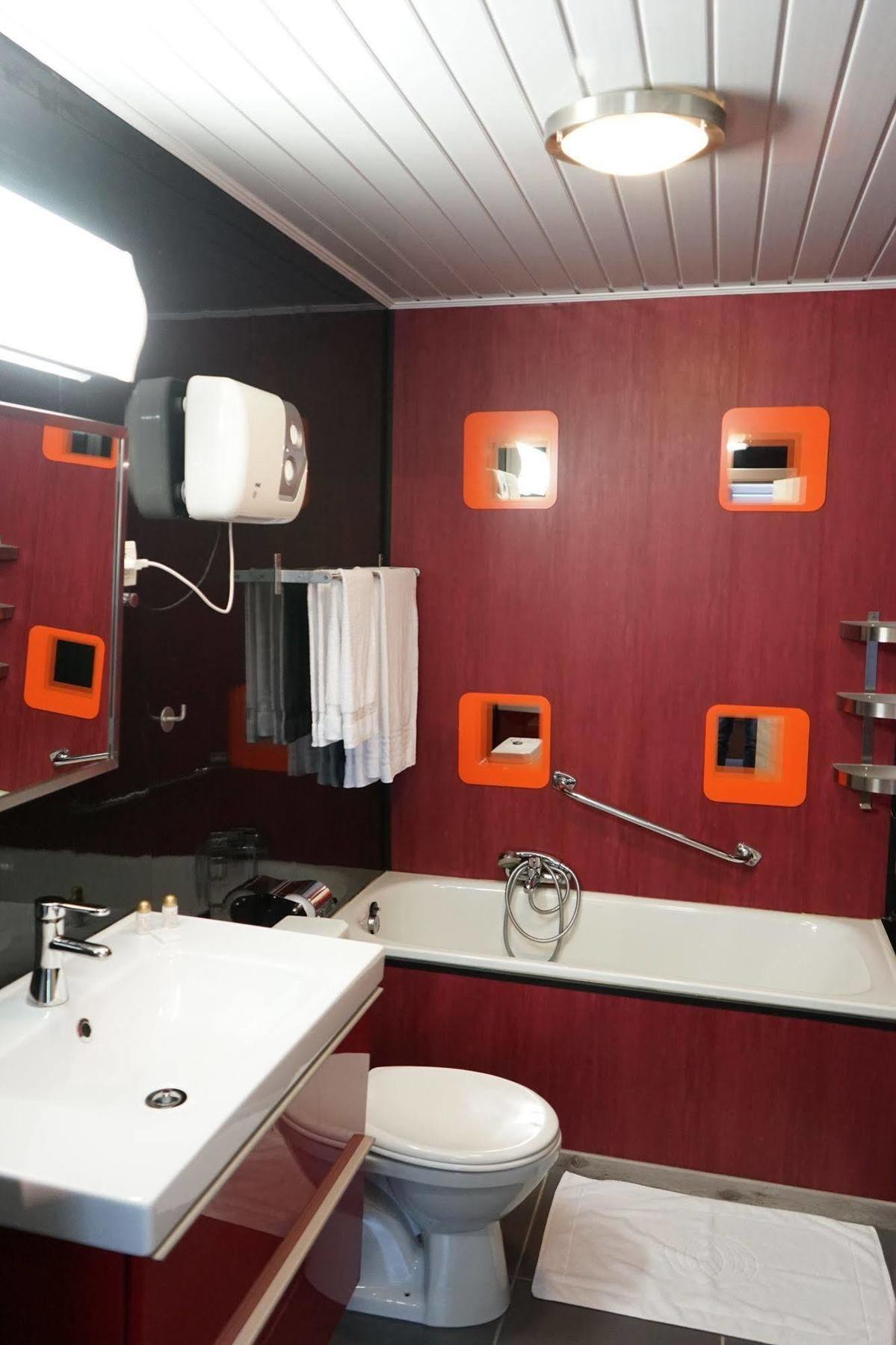 Hotel Les 5 Ourthes Houffalize Dış mekan fotoğraf